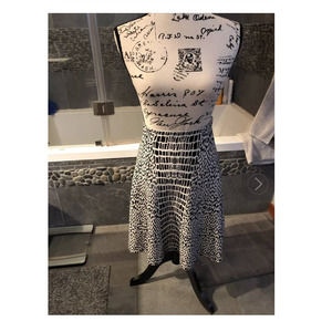 EUC Sioni Snake Print Flare A Line Knit Skirt Size Small